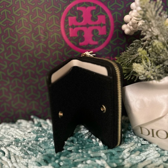 Authentic Tory Burch Emerson Mini Wallet Black/101 - Picture 2 of 8
